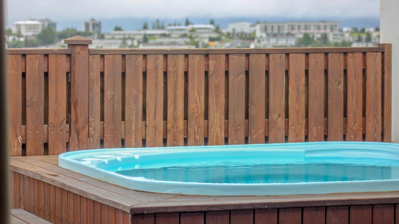 Villa Iceland Sjf Villa, Hot Tub & Outdoor Sauna Amazing Mountains And View Over Reykjavík
